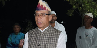 विवादित पूर्वमन्त्री अधिकारी प्रहरी नियन्त्रणमा, आजै काठमाडौं ल्याइँदै