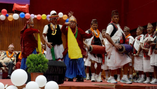 पाउदुरे नाच संरक्षण गर्दै गुरुङ समुदायका बुढापाका