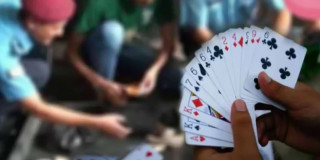सल्यानमा जुवा खेलिरहेको अवस्थामा वडाध्यक्षसहित ६ जना पक्राउ