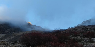 गणेश हिमालको आधार शिविर नजिक कर्मचारीसहितको टोली फस्यो, केही बिरामी,सेनाको हेलिकप्टरबाट उद्धारको प्रयास