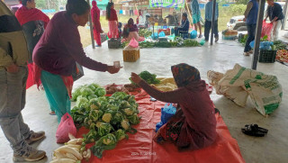 आँबुखैरेनीमा शुक्रबारे हाट बजार प्रभावकारी बन्दै