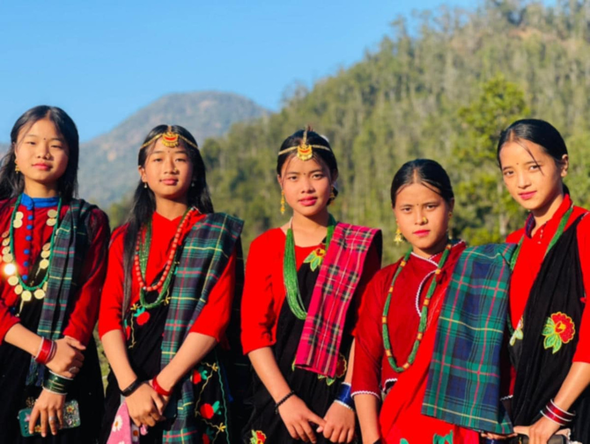 बन्दिपुरका तमु समुदायले विविध साँस्कृतिक कार्यक्रम गरि तमु ल्होसार मनाउने