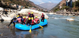 पर्यटकका लागि कालीगण्डकीमा जलयात्रा