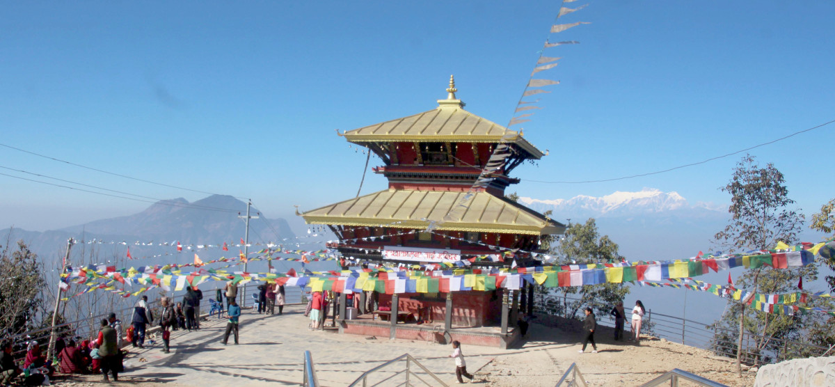 इच्छाकामना मन्दिरमा दर्शनार्थीको घुइँचो बढ्दै
