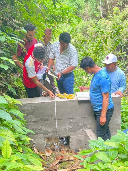 आँबुखैरेनी स्थित बरालुङबेशी सिंचाई योजनाको अनुगमन