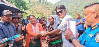 आँबखैरेनी गाउँपालिकाद्वारा मास, मह र गुन्द्रुक उत्पादनमा अनुदान