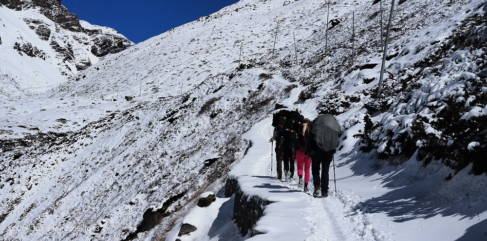 मुस्ताङमा चिसो बढ्यो, बढे रुघाखोकी र निमोनियाका बिरामी