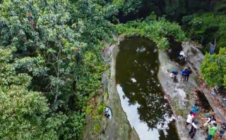 ढुङ्गामाथि रहेको सङ्खुवासभाको माङ्मा पोखरी ओझेलमा