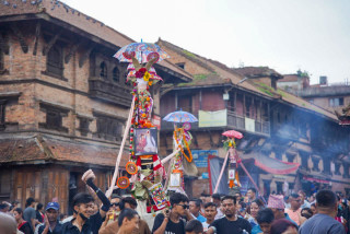 भक्तपुरमा सुरु भयाे गाईजात्रा पर्व [फोटोफिचर]