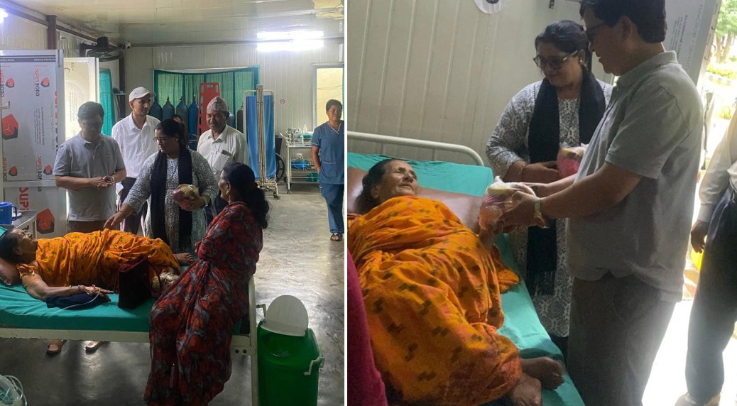 संविधान दिवसको दिन इच्छाकामना गाउँपालिकाद्वारा अस्पतालका बिरामीलाई फलफुल वितरण
