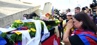 विपिन जोशीको शव ल्याइँदै, प्रधानमन्त्रीले श्रद्धाञ्जली दिने