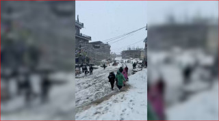मुस्ताङमा भारी हिमपात भएपछि जनजिवन प्रभावित