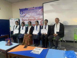 तमू साँस्कृति प्रतिष्ठानको निबन्ध प्रतियोगितामा विशेषता तिवारी प्रथम