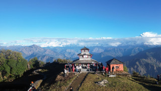 जहाँबाट नदी किनारदेखि हिमालको चुचुरोसम्म एकैठाउँबाट देख्न सकिन्छ