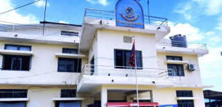 पर्सामा कार चालकसहित एक सय ६० किलोग्राम गाँजा बरामद