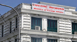 प्रवासमा रहेर युद्धको भिडियो र फोटो सामाजिक सञ्जालमा हाल्ने ६ नेपाली पक्राउ