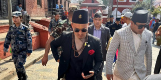 हनुमान जयन्तीमा गृहमन्त्री गुरुङको पशुपतिनाथ दर्शन