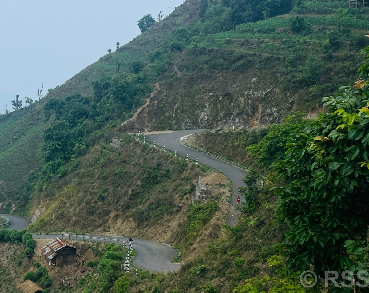 चितवनको पहाडी क्षेत्र इच्छाकामनामा सडक पुगेपछि सहज बन्दै गाउँलेको दैनिकी