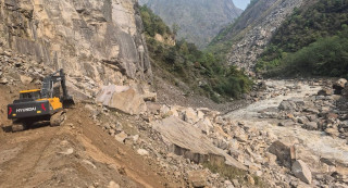 पहिरो हटेपछि बेनीघाट–लार्के सडक दुई सातापछि सञ्चालनमा