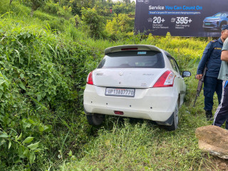 आँबुखैरेनीको मार्किचोकमा भारतीय कारको ठक्करबाट गम्भिर घाईते दुई स्कुले बालबालिकाको मृत्यु