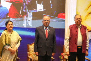 हामी वामपन्थीहरू फेरि एकताबद्ध हुँदै छौँ: झलनाथ खनाल