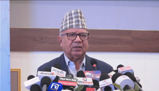 विदेशीका सामु झुक्नुपर्ने आवश्यकता छैन : माधवकुमार नेपाल