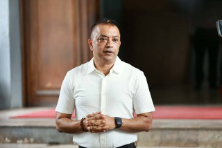 शान्ति र सद्भाव कायम गर्न सरकारले नेतृत्वदायी भूमिका खेल्नुपर्छ : गगन थापा