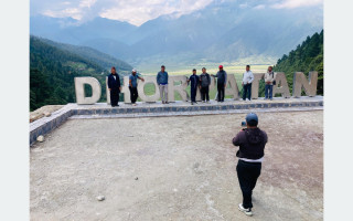 ढोरपाटनमा पर्यटकको चहलपहल बढ्दो, ३७ हजार पर्यटकबाट ४७ लाख आम्दानी