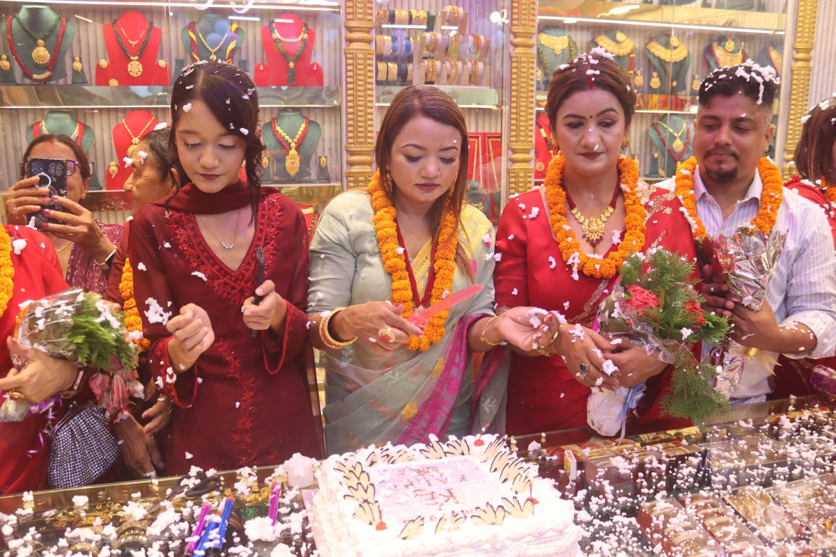 कल्पु इलाइट ज्वेलर्समा गरगहना खरिदमा १० प्रतिशत छुट